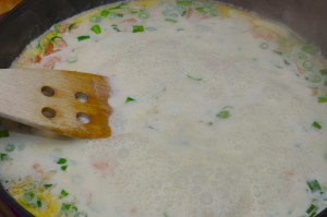 Bandnudeln in Lachssahnesoße