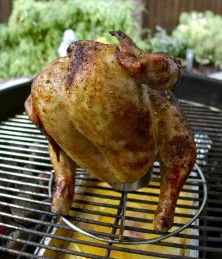 Hähnchen auf der Bierdose