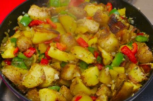 Kartoffel - Paprika Pfanne mit Schafskäse_001