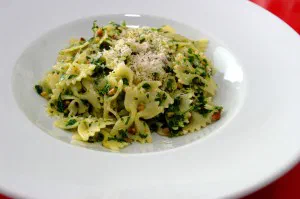 Petersilien-Nuss-Pesto