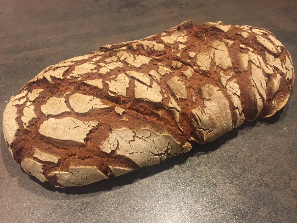Roggenbrot mit Sauerteig