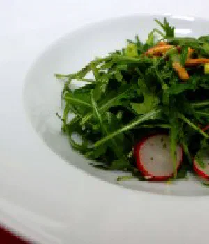 Rucola-Radieschen Salat