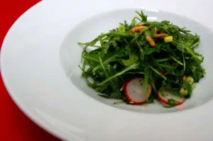Rucola-Radieschen Salat